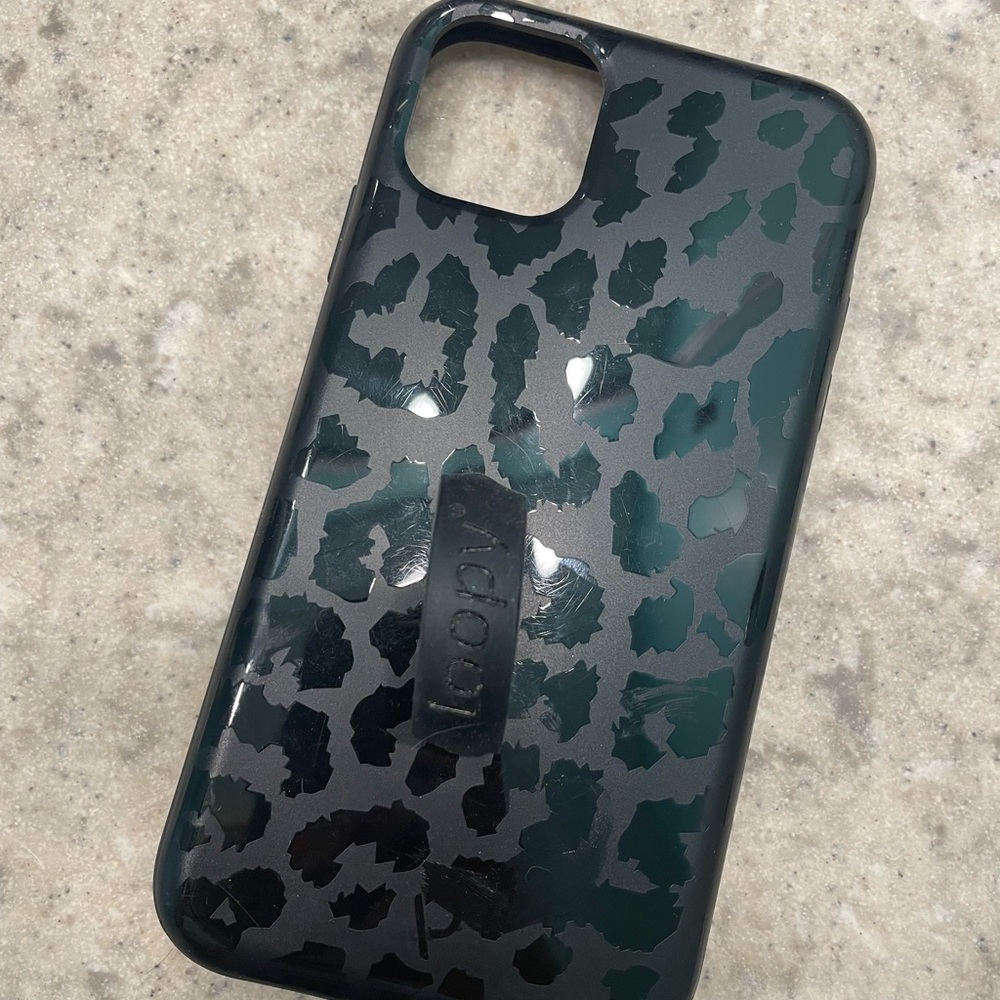 iPhone 11 loopy case